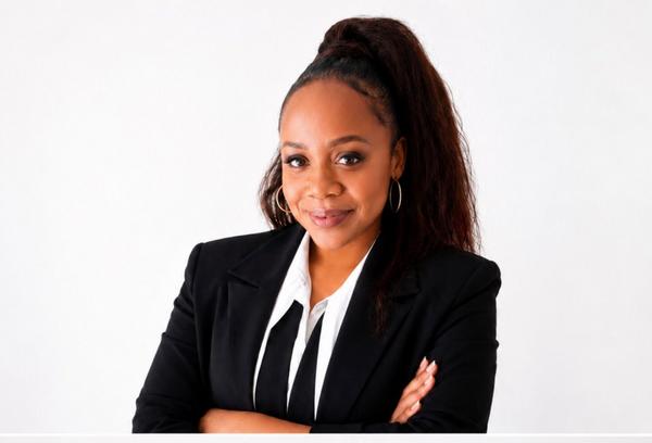 Nokuthula Mogomotsi, estate agent