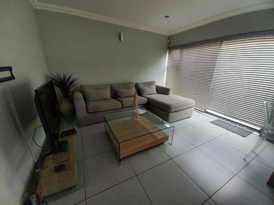 Townhouse For Sale in Mantevrede, Vanderbijlpark