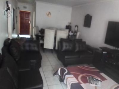 Apartment / Flat For Sale in Casseldale, Springs
