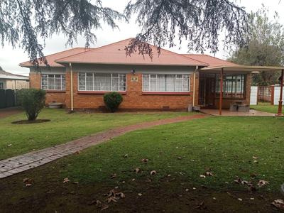 House For Sale in Selection Park, Springs