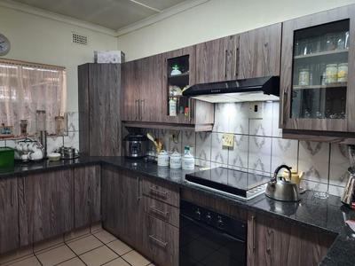 House For Sale in Vanderbijlpark CW 1, Vanderbijlpark