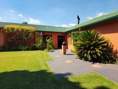 House For Sale in Sasolburg Ext 11, Sasolburg