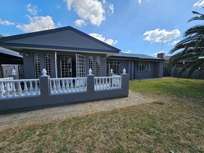 House For Sale in Vanderbijlpark SW 5, Vanderbijlpark