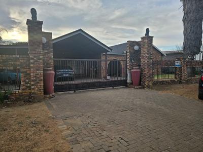 Commercial Property For Sale in Vanderbijlpark SW 2, Vanderbijlpark