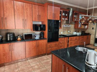 House For Sale in Sasolburg Ext 4, Sasolburg