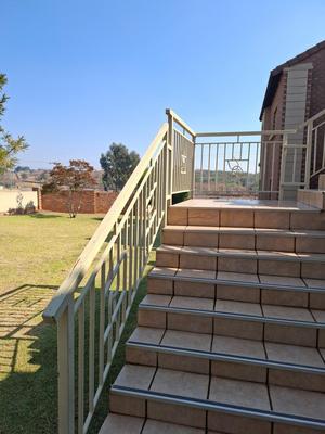 Apartment / Flat For Rent in Mooikloof Ridge Estate, Pretoria