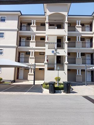 Apartment / Flat For Rent in Blue Hills, Midrand