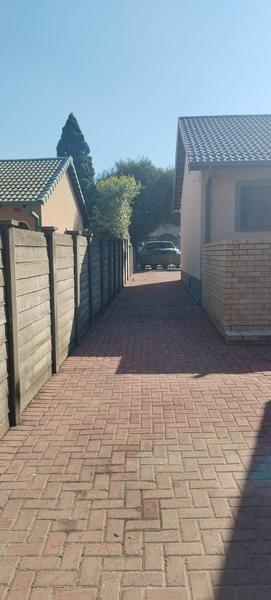 Cottage For Rent in Vanderbijlpark, Vanderbijlpark