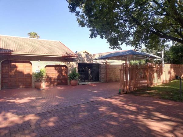 House For Sale in Vanderbijlpark SE 3, Vanderbijlpark