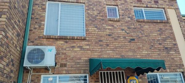 Townhouse For Sale in Vaal Park Ext 1, Sasolburg