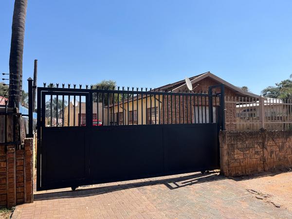 House For Sale in Pretoria North, Pretoria