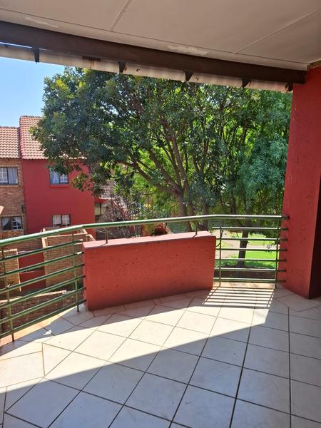 Apartment / Flat For Sale in Moreletapark, Pretoria